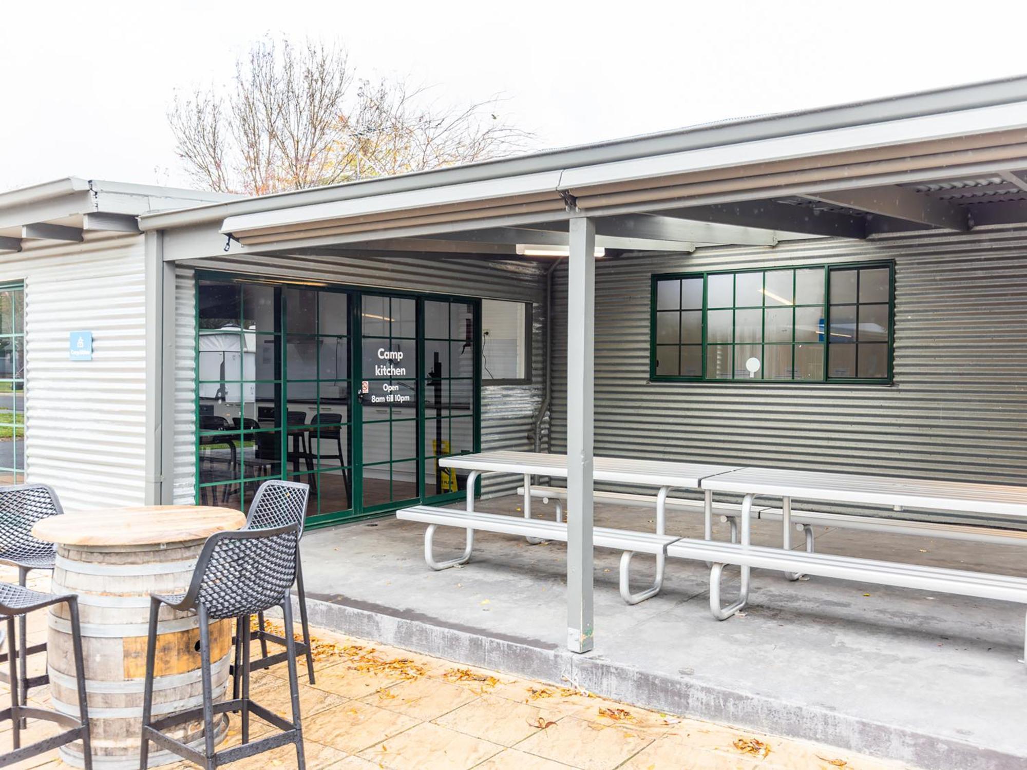Nrma Ballarat Holiday Park Extérieur photo