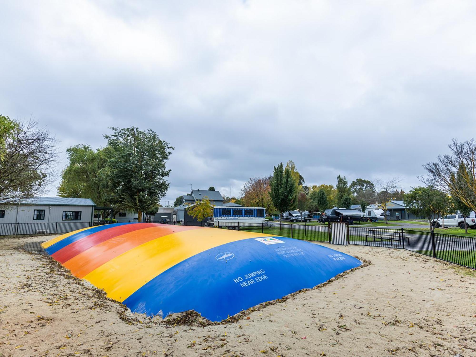 Nrma Ballarat Holiday Park Extérieur photo